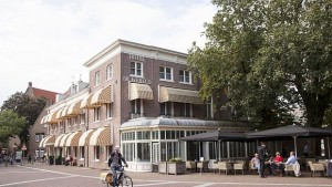 Возило без шофьор тръгва по обществен път в Холандия СНИМКИ