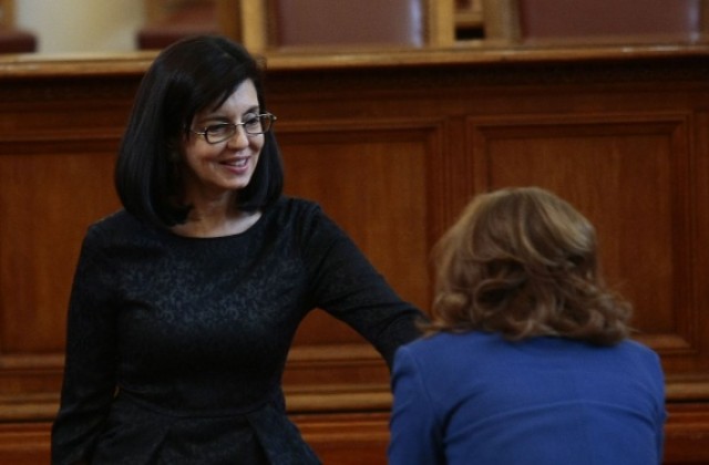 Меглена Кунева е най-спряганото име за министър на образованието