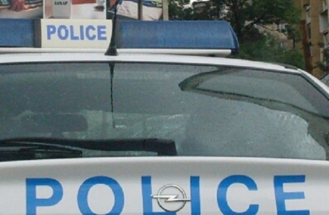 19-годишен избяга от полицията след проверка