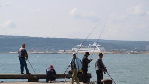 Удължават забраната за улов на есетрови риби в Черно море