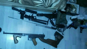 Арестуваха мъж с боен арсенал подозират го за показни екзекуции