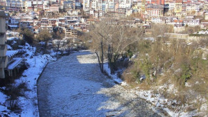 Реките в община В Търново остават спокойни кметът разпореди 24часово