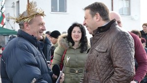Камбитов От всяка лоза по чебър грозде