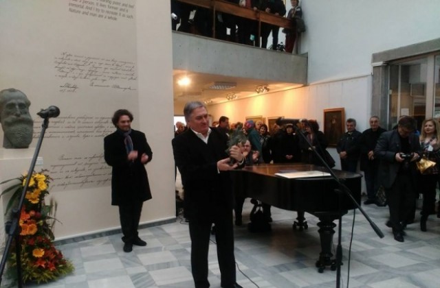 Обявиха носителя на наградата за живопис на името на Майстора за 2015-а