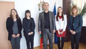 Две стажантки от днес в Областна администрация по програма Старт