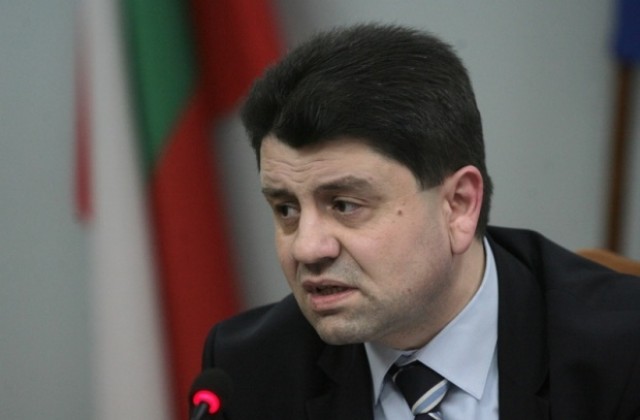 Новите лични карти с чип - най-рано в края на 2017 г.