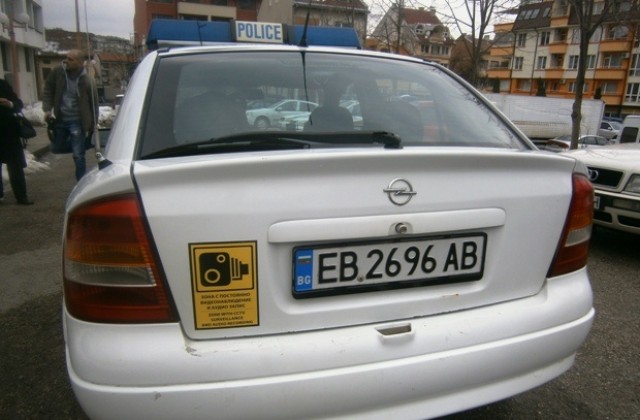 Пътни полицаи ще проверяват автомобили по пътища между малки населени места