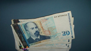 В Община Враца започна плащането на данъка върху превозните средства