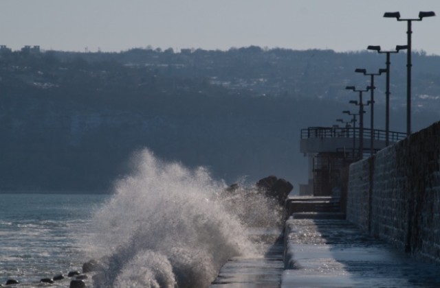 България губи годишно 25-26 декара от територията си