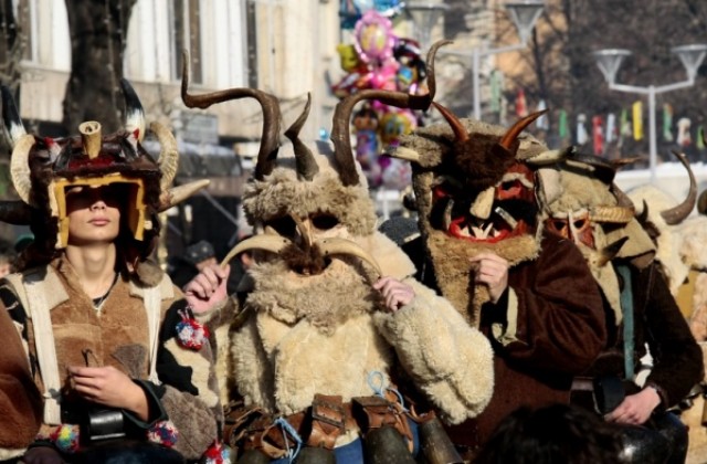 8000 автомобила са влезли в Перник за ден по време на фестивала