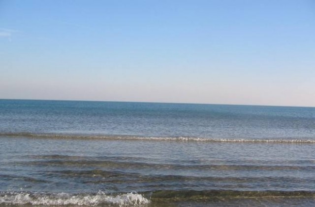Труп на жена изплува в Черноморец