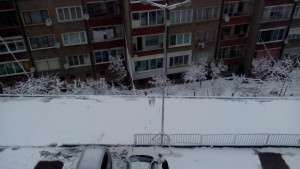 Облачно време с превалявания от сняг