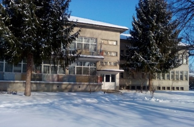 Община Севлиево с проект по Красива България за ремонт на детска градина Снежанка