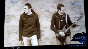 Варненски изпълнител редом с Адел в музикален канал ВИДЕО