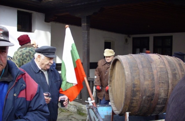 Общината ще черпи с вино в Стария Добрич на Трифон Зарезан