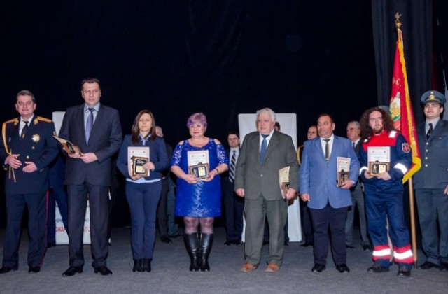 Наградиха ръководителя на доброволците в Община Стара Загора