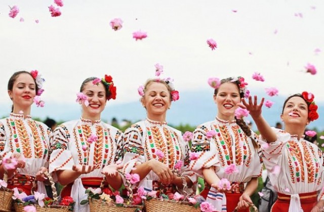 Казанлък разкрива красота и традиция на международното туристическо изложение