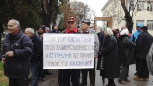Селата в община Стрелча се присъединяват към протеста срещу Евстатиев