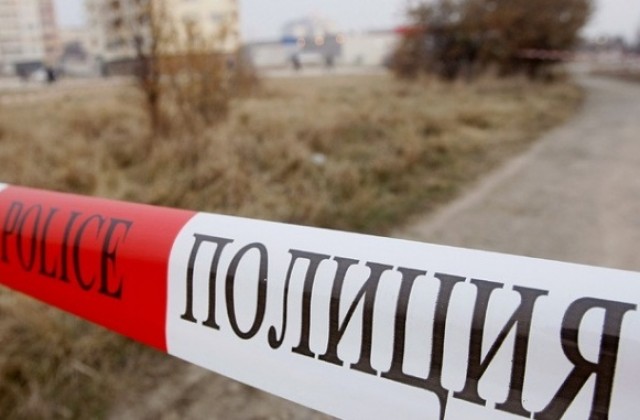 Мъж опита да убие съпругата си, вероятна заради ревност