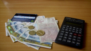 Неизвестен завлече с пари дядо от Г Оряховица взел назаем