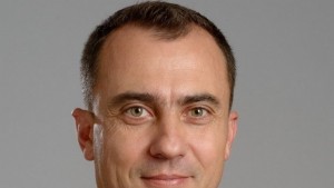 Стефан Колев приема днес