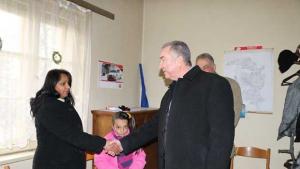 Продължава благотворителната кампания за подпомагане на пострадало семейство в сСинаговци