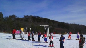 Паралелен слалом и парти за финал на първия курс от