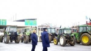 Преустановен е трафикът на товарните автомобили