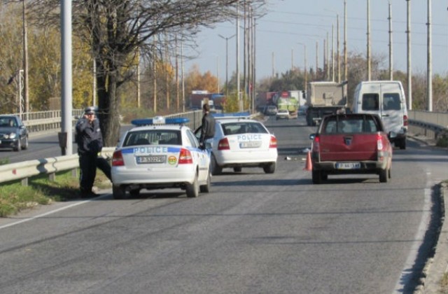 Жена загина при тежка катастрофа на изход на София