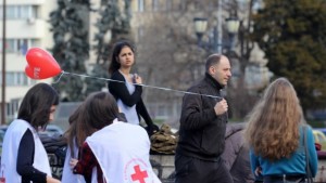 На празника на любовта БЧК напомня да се обичаме безопасно