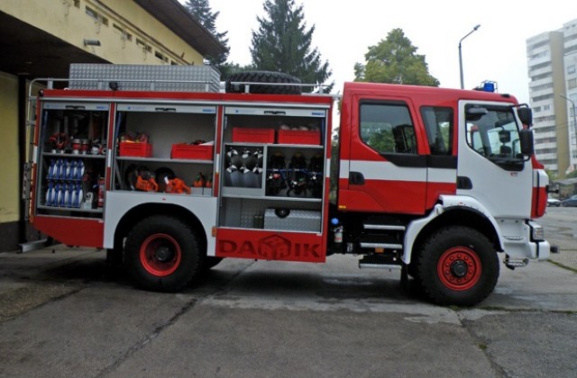 Изгоря цяла къща