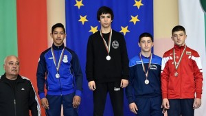 Злато сребро и бронз за момчетата на клуб В и