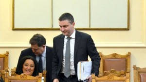 Горанов поиска разсекретяване на доклада на Alixpartners за КТБ