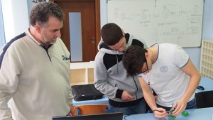 Ученици от Варна изстрелват първия български сателит СНИМКИ