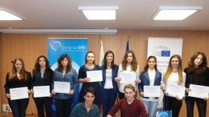 Мария Габриел награди с пътуване до Брюксел участници в националния