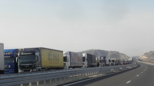 Пълна блокада на Кулата от двете страни на границата