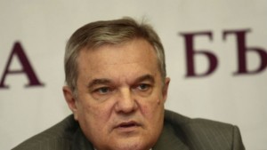 Румен Петков настоя докладът за КТБ да се разсекрети и