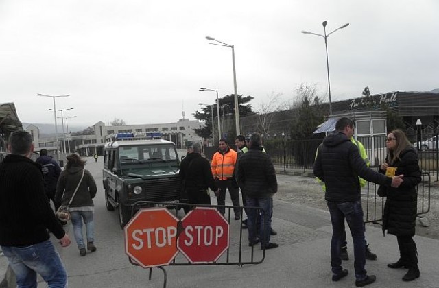 Отговорът на превозвачите: Безсрочна блокада на границата с Гърция