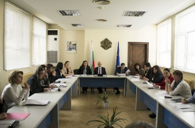 Приета е Областната стратегия за развитие на социалните услуги