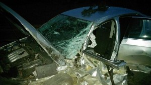 Ремарке на автовоз удари коли