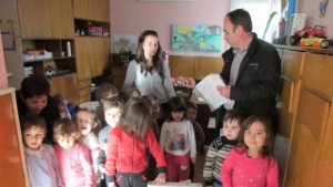 Ротари клуб Дупница с дарение за детските градини