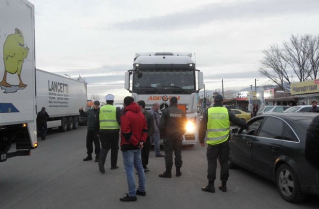 Без напредък в преговорите за блокадата по границата с Гърция, четири ГКПП-та са затворени за движение