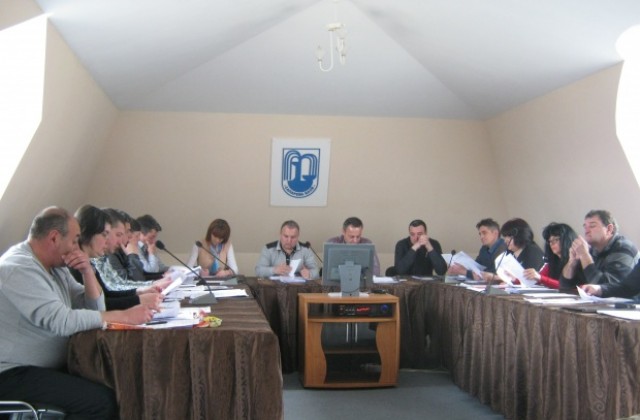 Съветниците в Сапарева баня гласуват такси за услуги и за паметник на Васил Левски