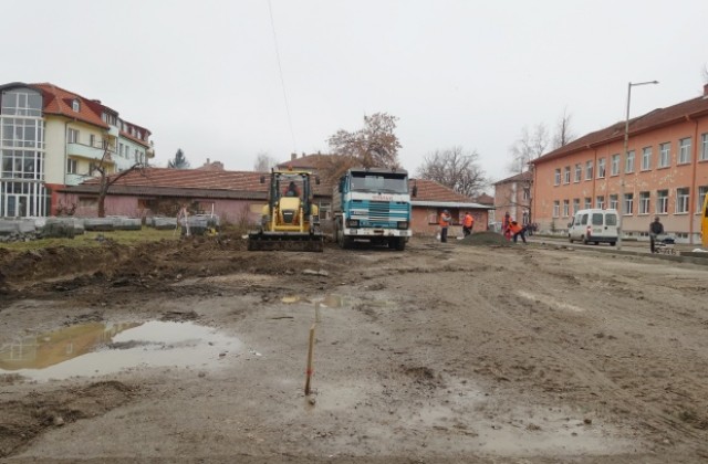 От Община Севлиево изграждат нов паркинг до СОУ Васил Левски