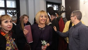 Мая Манолова обеща награда за разчитане на сметка за топло