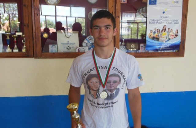 Важни изпитания за кадетите и юношите на клуб Васил и Георги Илиеви