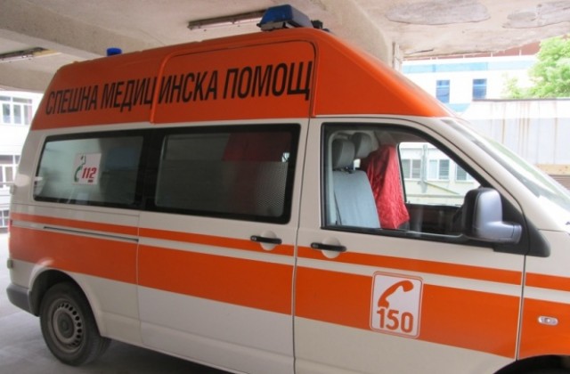 Българска линейка пътува до Гърция заради наш шофьор