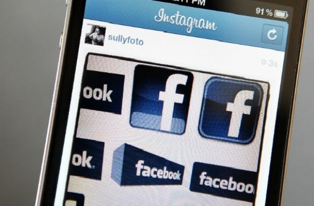 Facebook ще бори самоубийствата