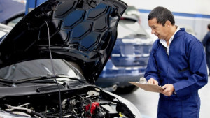 Автомобилите вече на преглед без бележка за данък следят плащанията