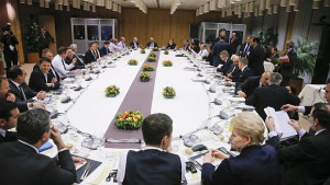 Фигаро Споразумението между Лондон и ЕС е предсмъртна целувка